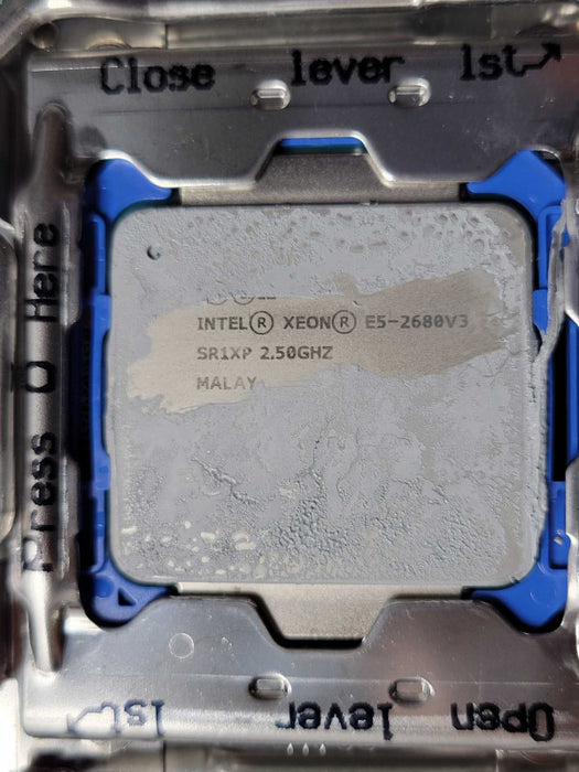 HPE Apollo R2600 G9 25x 2.5\\" Bays 4-Node, 8x Xeon E5-2680v3 2.5GHz, 256GB SEE _