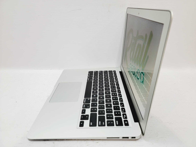 Apple Macbook Air 2017 13\\" Core i5-5350U @ 1.8GHz 8GB DDR3 250GB SSD (