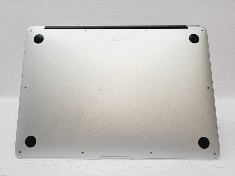 Apple Macbook Air 2017 13\\" Core i5-5350U @ 1.8GHz 8GB DDR3 250GB SSD (