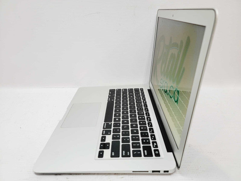 Apple Macbook Air 2015 13\\" Core i5-5250U @ 1.6GHz 8GB DDR3 120G SSD (
