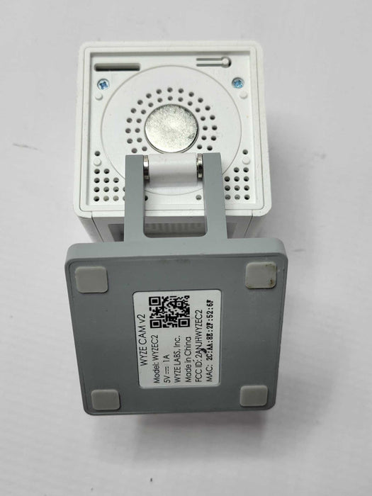 Wyze CAMv2 WYZEC2 with WVODB1 Base station, READ _