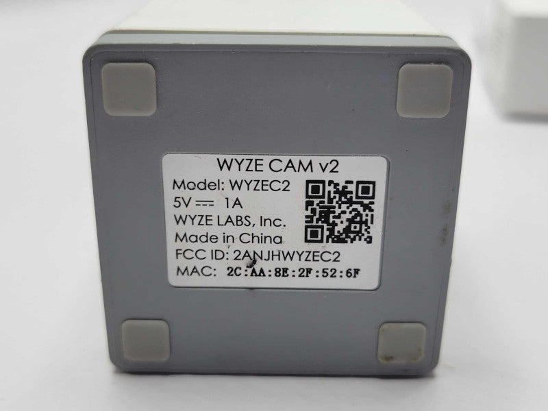 Wyze CAMv2 WYZEC2 with WVODB1 Base station, READ _