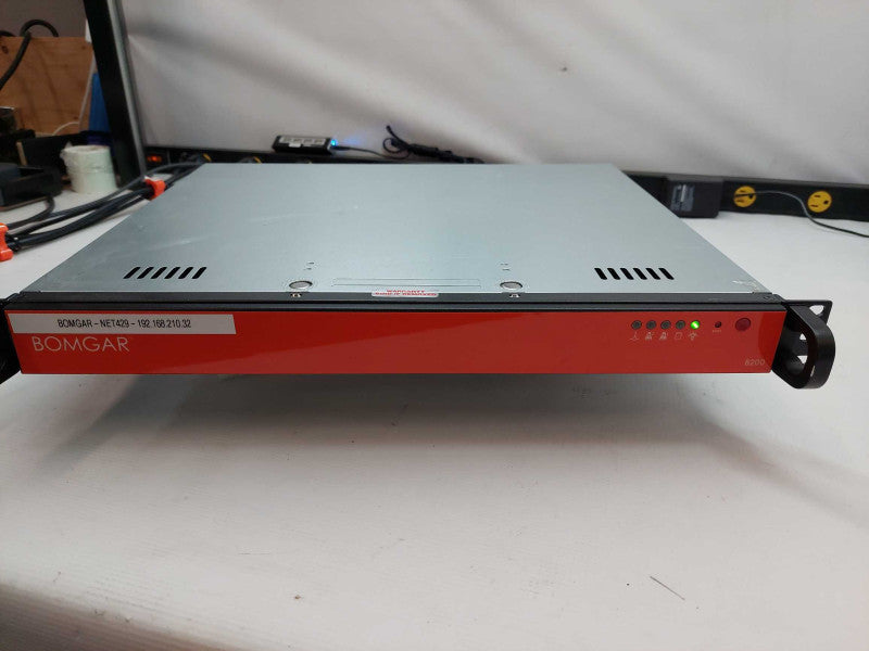 BOMGAR B200 SYS-G-BMG200-400  1U rack mountable remote search appliance