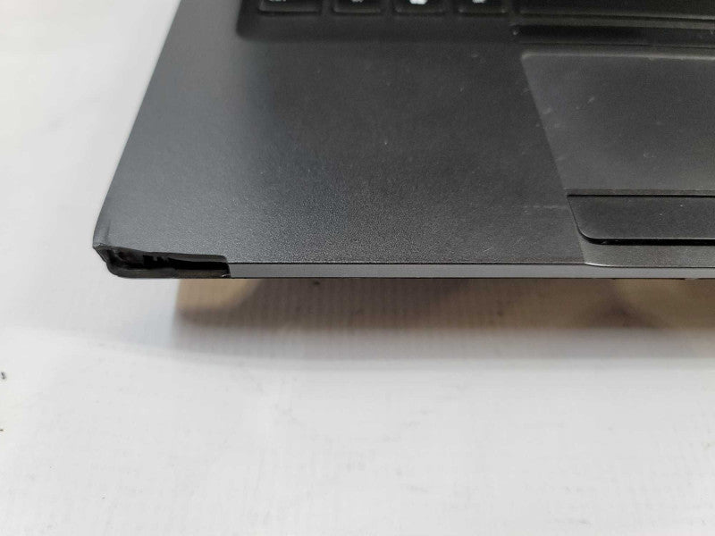 Dell Latitude 5400 i7-8665U, 16GB DDR4, 2GB AMD Radeon 540X, 256GB m.2 *READ Î²