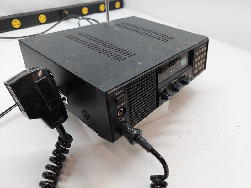 Realistic TRC-434 CB Radio Base Station Model: 21-1548 Navaho