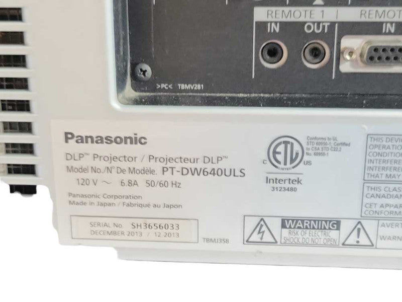 Panasonic PT-DW640ULS DW640 WXGA 1280x800 DLP Projector HDMI DVI VGA, READ Q_