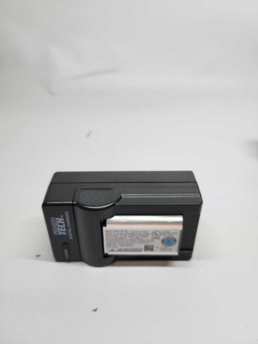 Sony Handycam HD Camcorder HDR-CX240 9.2MP w/ batter/ charger /case/ tripod