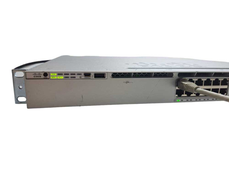 Cisco WS-C3850-24P-L 24 Port Gigabit Ethernet PoE+ Switch 1x PWR-C1-715WAC )