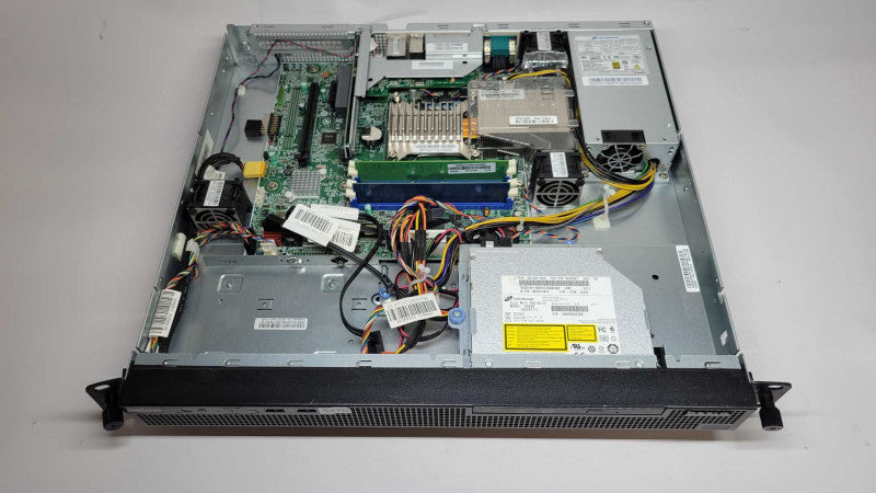 Lenovo ThinkServer RS140 w/ Xeon E3-1245v3 @ 3.40GHz, 8GB NO HDD 1xpsu