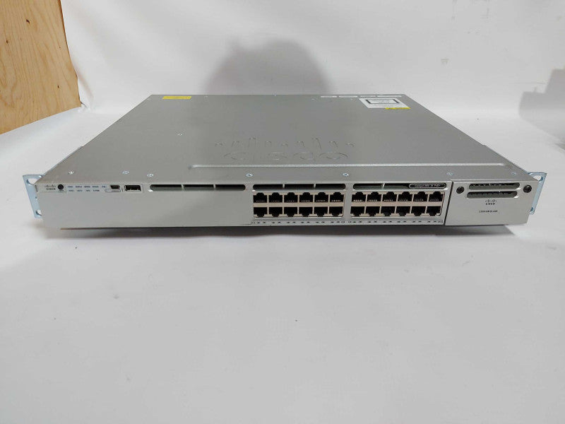 cisco C3800 series gigabit PoE Network switch WS-C3850-24P - fact reset Q#