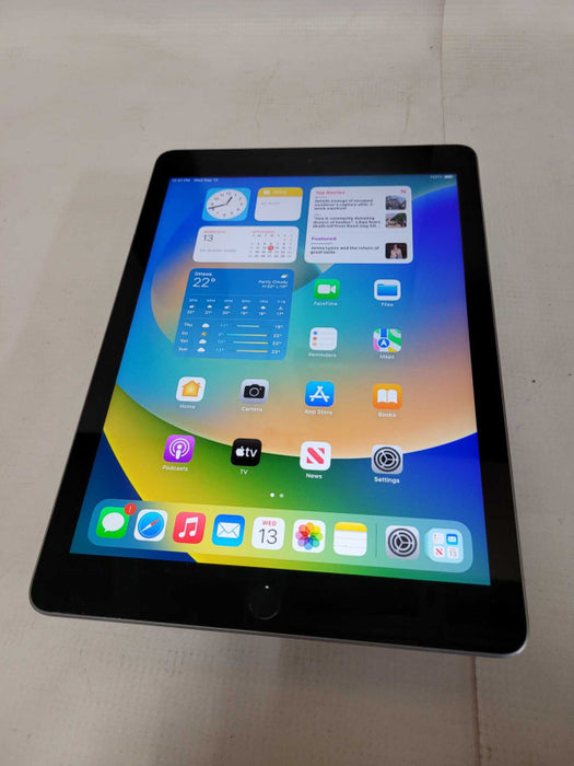 Apple iPad 6th Gen 128GB (A1893)