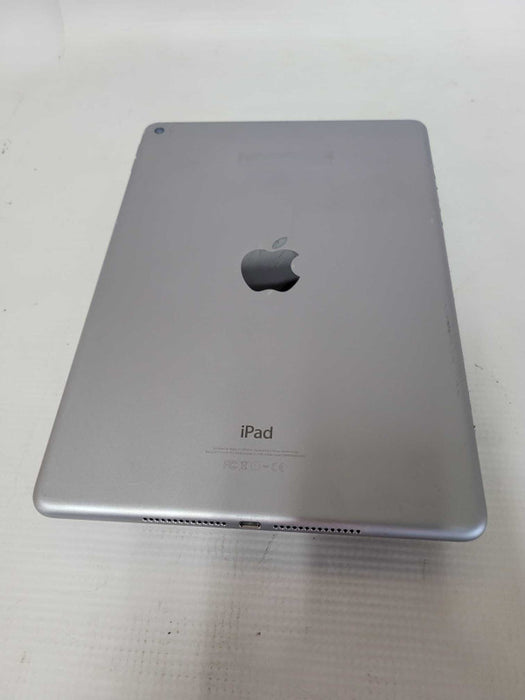 Apple iPad Air 2 (A1566) - READ