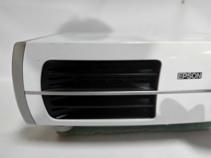 Epson Powerlite Home Cinema 8100 Projector - READ BELOW #