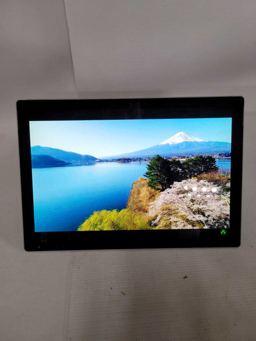 Microsoft Surface Pro 6 (1796) - i5-8350U, 8GB RAM, 256GB SSD - READ