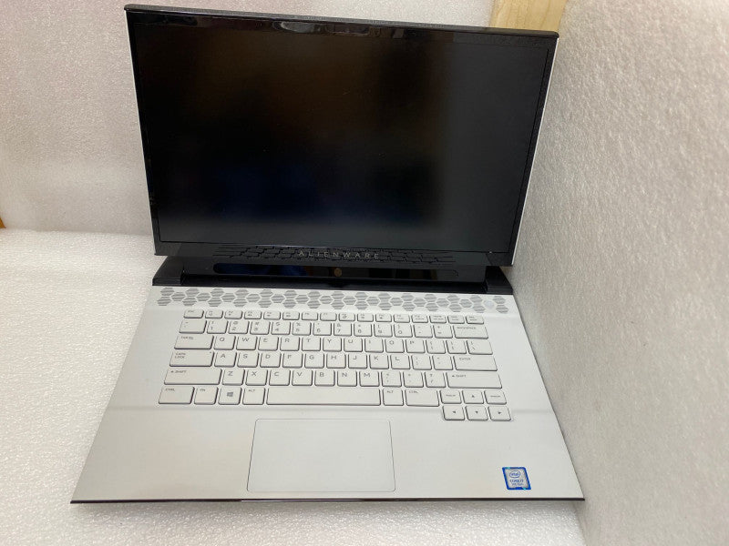 ALIENWARE Gaming Laptop M15 R2 i7-9750H RTX 2070 4GB 16GB RAM 1TB NVMe READ!