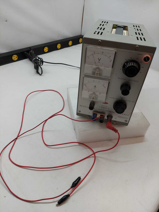Metronix Corp. Regulated DC Power Supply Model: 532C  Made in Japan