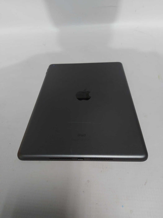 Apple Ipad 8th gen A2270 32GB - NOT LOCKED - RESET  #