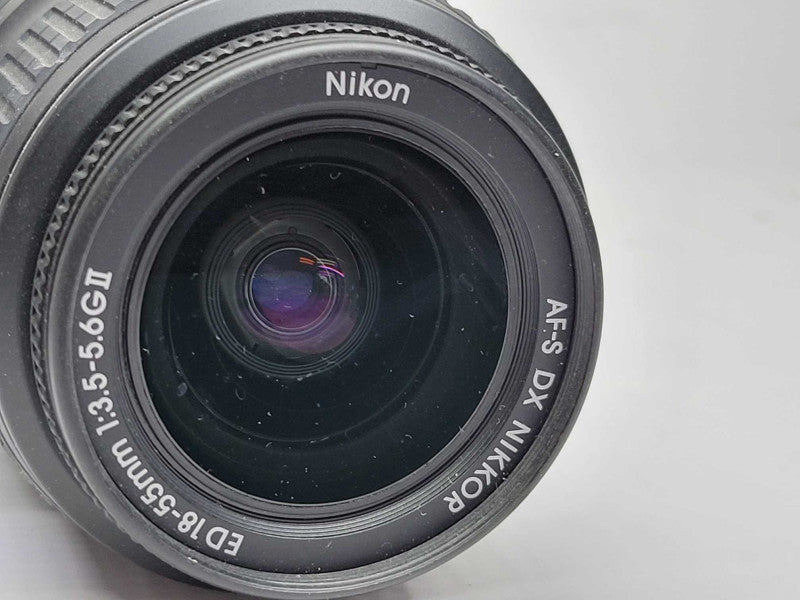 Nikon D40X 10.2 MP DSLR + NIKON AF-S NIKKOR 18-55mm F3.5-5.6