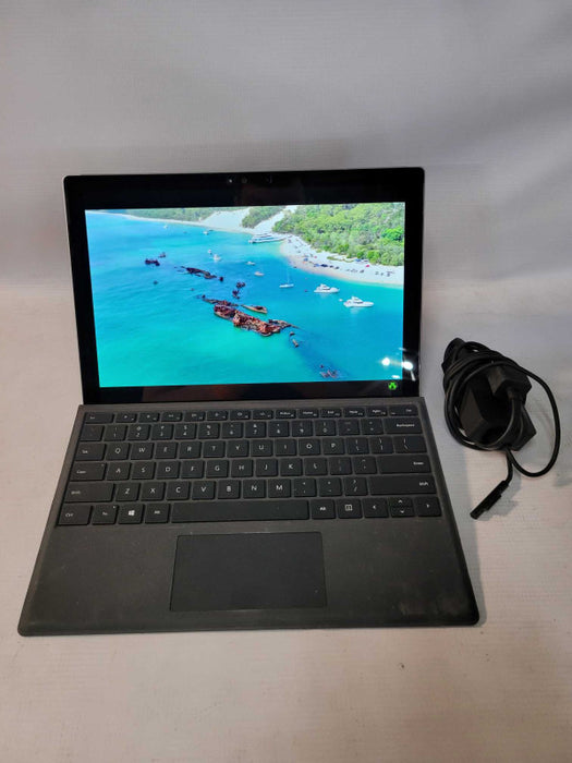 Microsoft Surface Pro 4 (1724) - i7-6650U, 8GB RAM, 256GB SSD