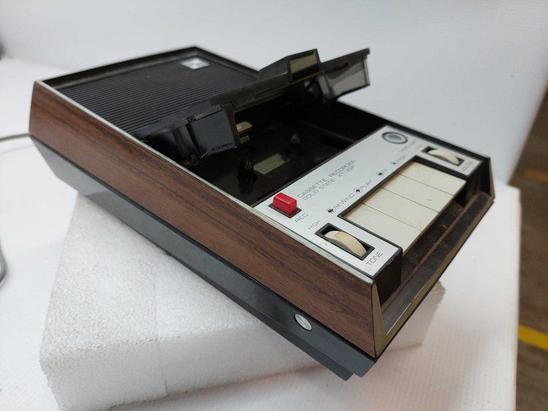 Toshiba Cassette Recorder KT-22P