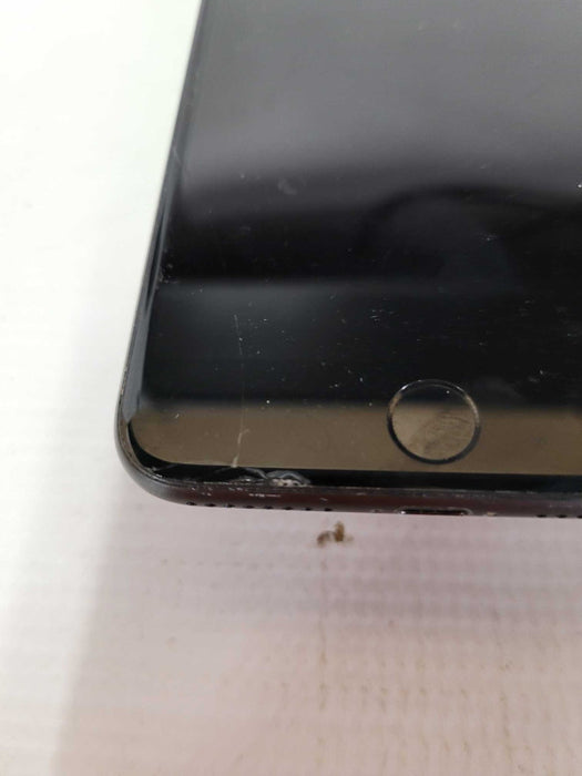Apple iPhone 7 Plus 128GB (A1784) - READ