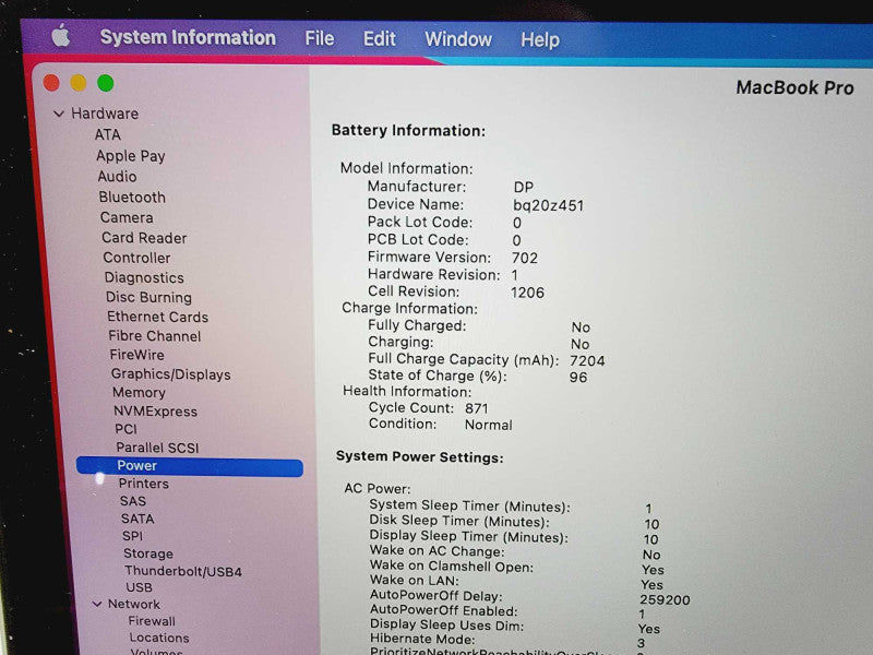 Apple Macbook Pro Retina 2014 15\\" Core i7-4750HQ @ 2.0GHz 16GB DDR3 250GB SSD [Read] (