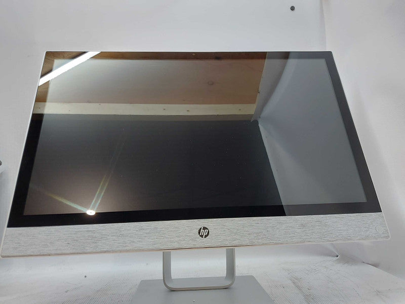 HP Pavilion 24-r159c Touch All-in-One Desktop PC I5-8400T / 8gb ram #