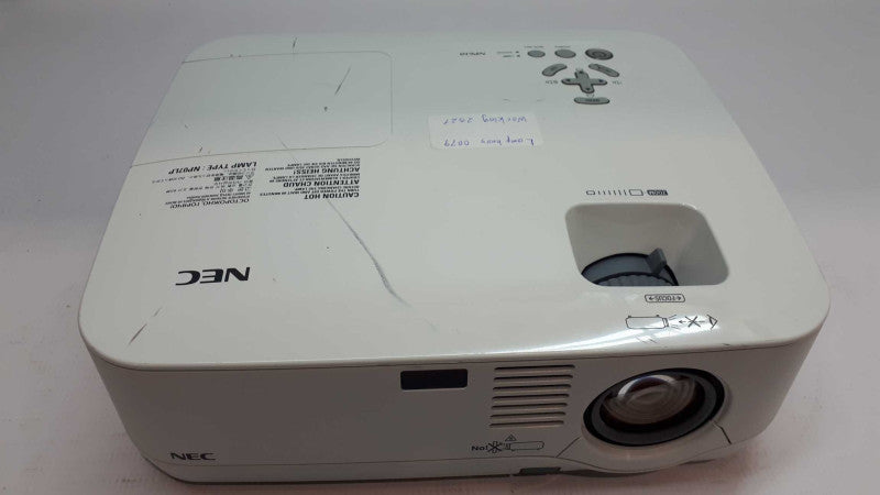 NEC NP610 XGA LCD Projector 3500 ANSI Lumens &