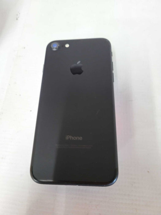 Apple iPhone 7 32GB (A1778)