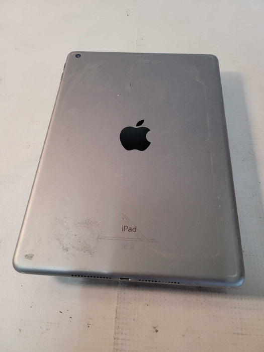 Apple iPad 6th Gen 32GB (A1893) - READ