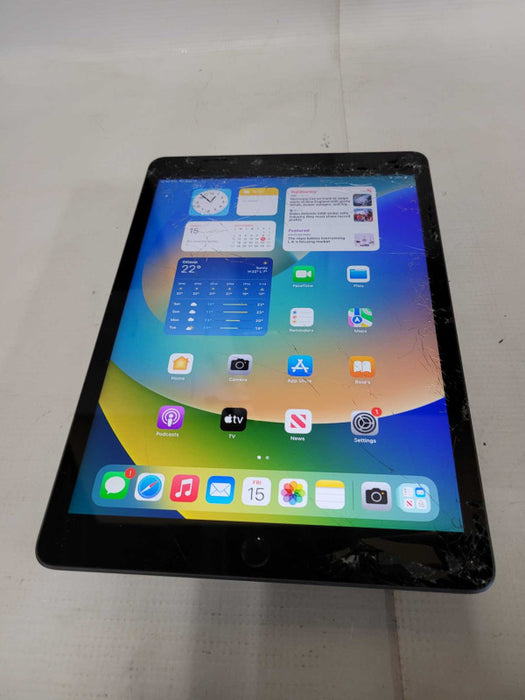 Apple iPad 8th Gen 32GB (A2428) - READ