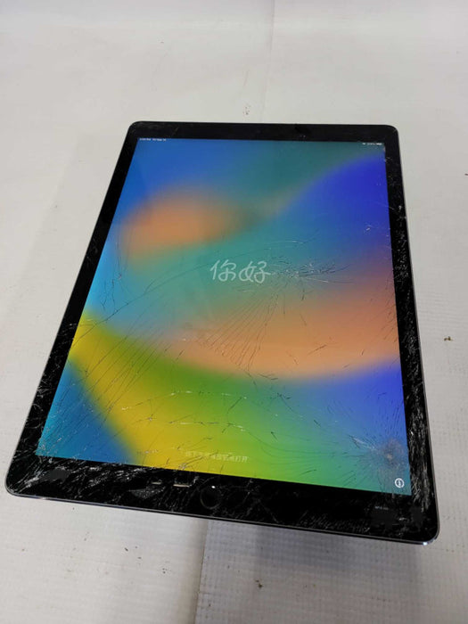 Apple iPad Pro 12.9\\" 2nd Gen (A1671) - READ