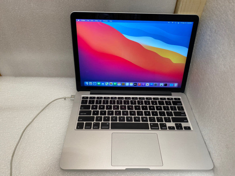 Apple MacBook Pro Retina 13\\" Early 2015 i5-5267U @2.7GHz 8GB RAM 256 SSD READ