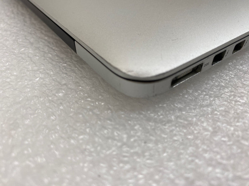 Apple MacBook Pro Retina 13\\" Early 2015 i5-5267U @2.7GHz 8GB RAM 256 SSD READ