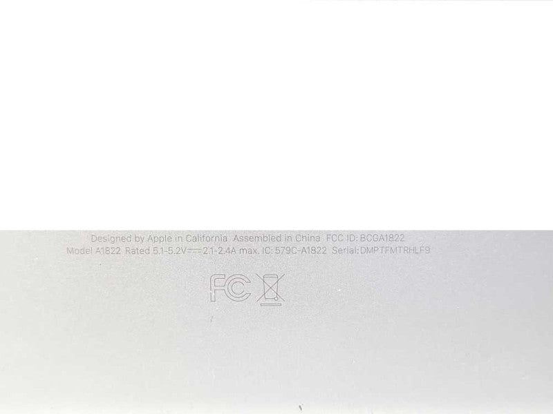 Apple iPad 5th Gen. 32GB, Wi-Fi, 9.7in - Cracked  _