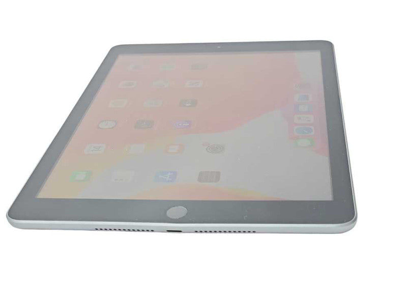 Apple iPad 6th Gen. A1893 9.7\\" 32GB Wi-Fi  Q_