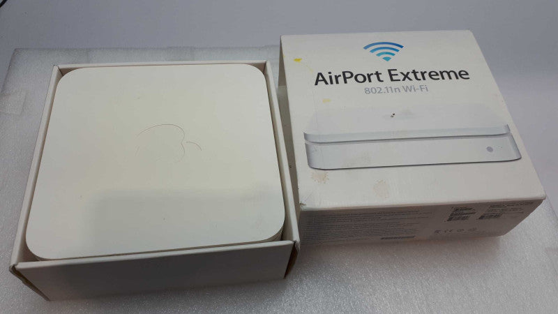 Apple Airport Extreme Wireless Wi-Fi A1143 Router &