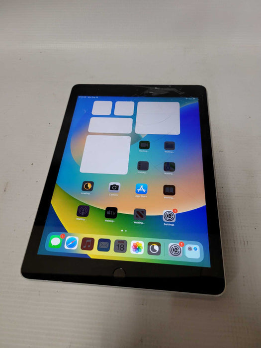 Apple iPad 6th Gen 32GB (A1893) - READ