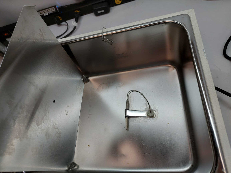 Percision Scientific Inc. Water Bath 183 Model: 183 400W 120Volts ph.1 3.4Amp