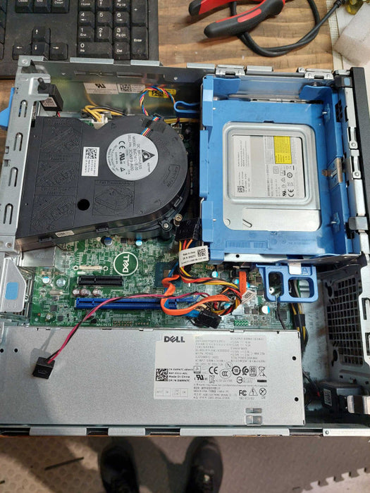 Dell OptiPlex 7060 SFF Intel Core i7 8th Gen. 32GB RAM 512GB m.2 nvme SSD