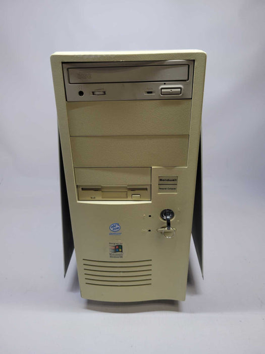 Bondwell PC - Pentium-S 133Mhz | 32MB RAM | NO HDD - unmatched case cover
