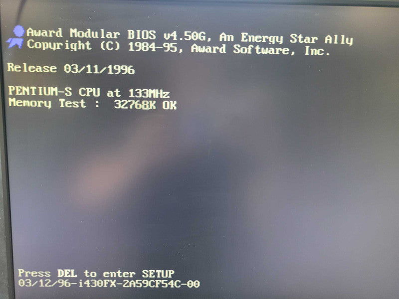 Bondwell PC - Pentium-S 133Mhz | 32MB RAM | NO HDD - unmatched case cover
