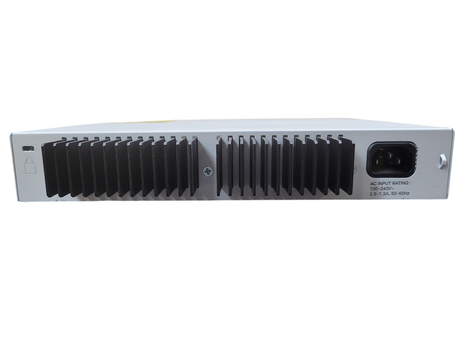 Cisco WS-C2960L-8PS-LL | 8-Port Gigabit PoE+ 2x SFP Silent Managed Switch !