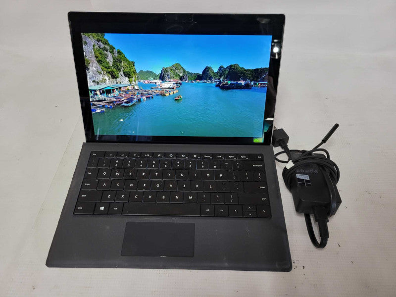 Microsoft Surface Pro 5 (1807) - i5-7300U, 8GB RAM, 256GB SSD