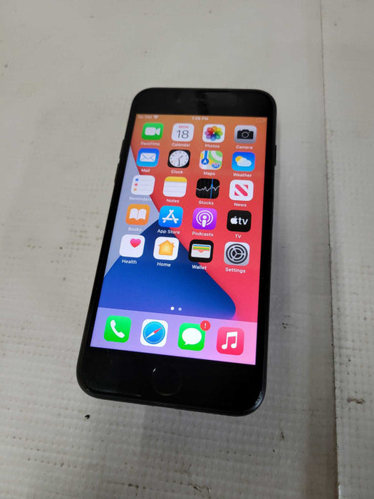 Apple iPhone 7 32GB (A1778)