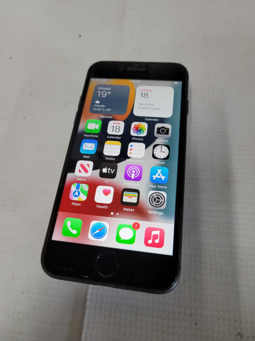 Apple iPhone 8 64GB (A1905) - READ