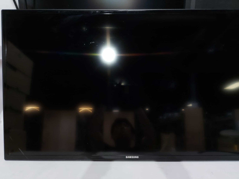 Samsung ME-C Series Wall-mount Flat Panel ME40C 40\\" 1920 x 1080 LED 8ms FHD #