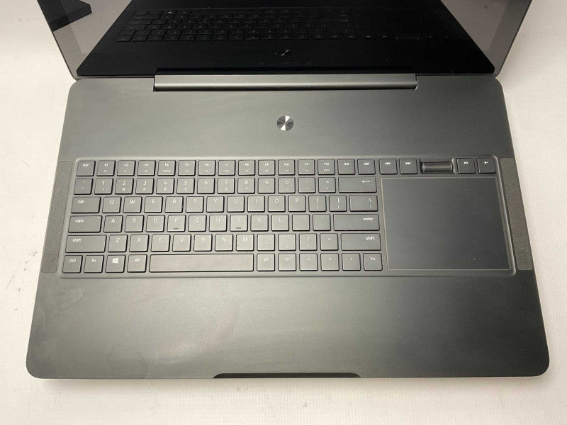 Razer Blade Pro 17â (2017) | RZ09-01663 GTX 1080 8GB 2x 512GB NVME READ  -