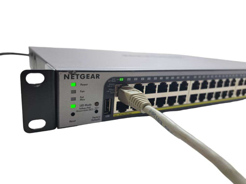 Netgear Pro GS752TP 48 Port 1Gb Switch 380W POE+ Smart Managed | 4x 1Gb SFP )