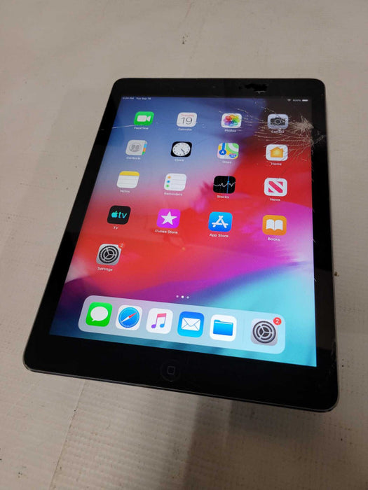 Apple iPad Air 1st Gen 16GB (A1474) - READ